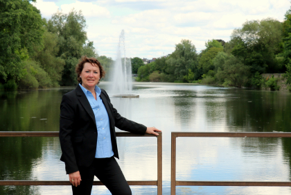 Anne Henk-Hollstein